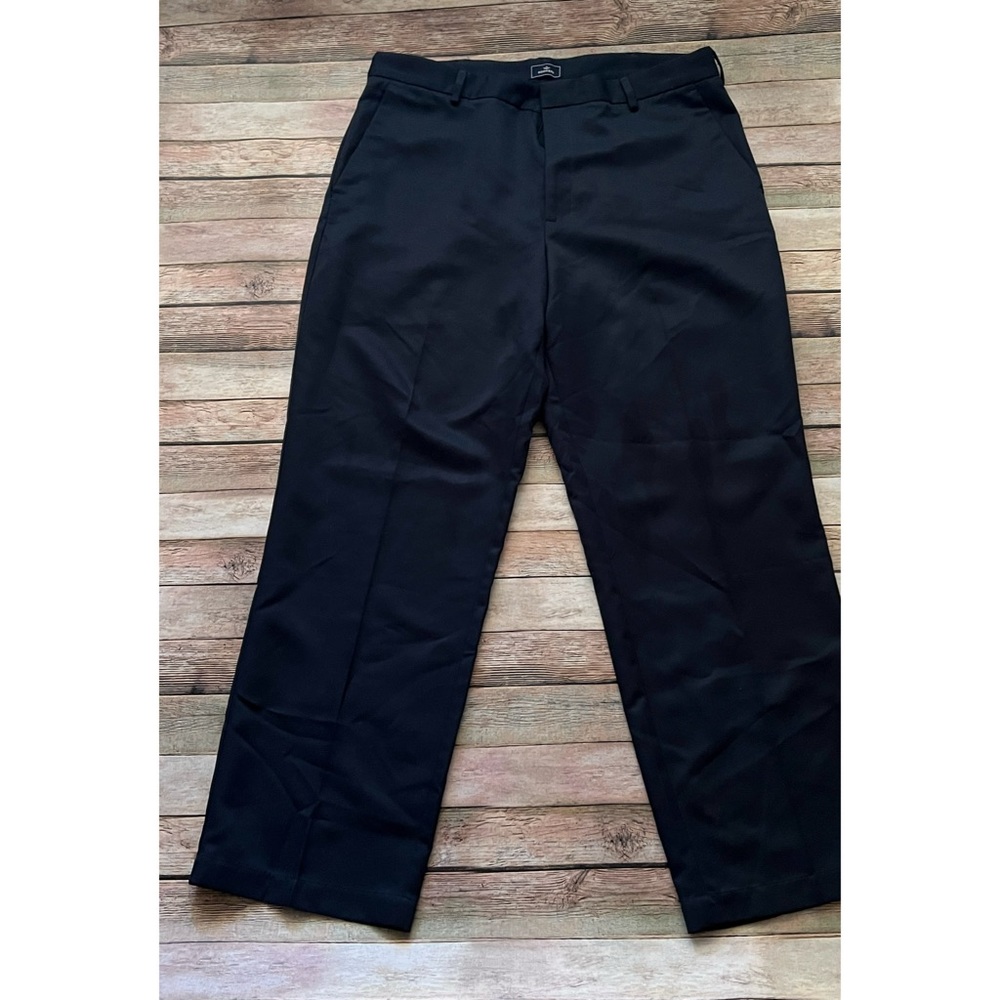 Dockers Men's 36x30 Pants Black pleated front Stripped